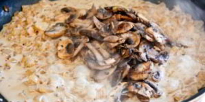 Рецепт грибов под сливочным соусом