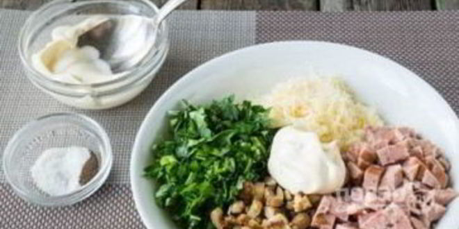 Рецепт грибов с колбасой в духовке