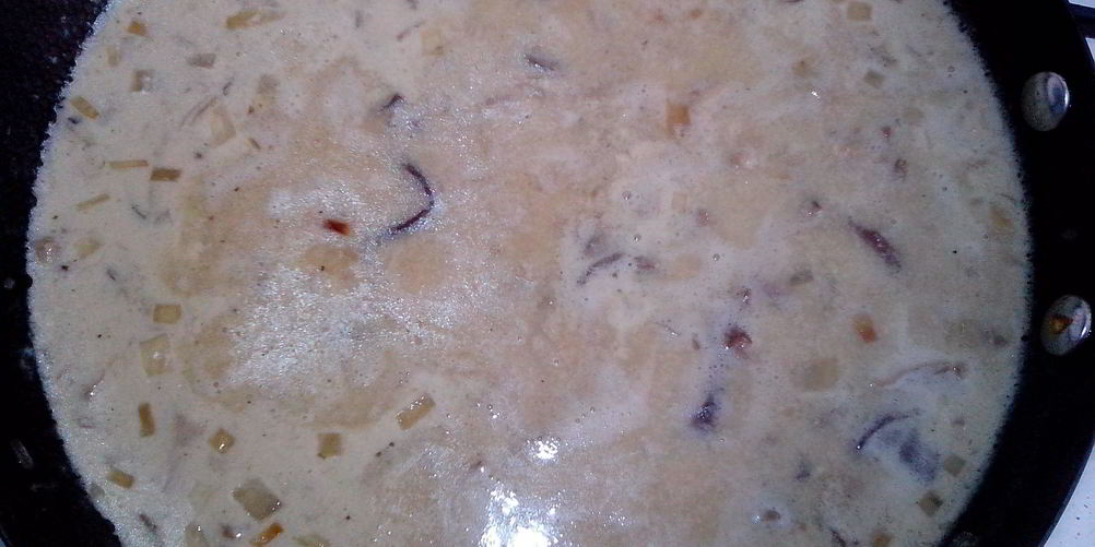 Как приготовить грибы в сметанном соусе с прованскими травами