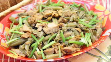 Рецепт Лисичек жаренных со стручковой фасолью