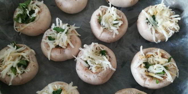 Рецепт шампиньонов, фаршированных моцареллой