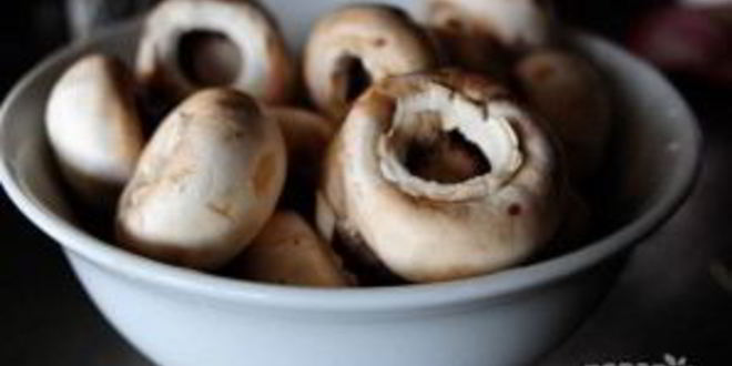 Рецепт шампиньонов под сыром в духовке