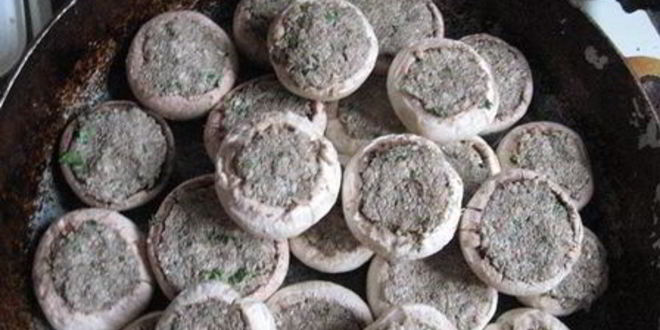 Рецепт шампиньонов с сыром и орехами