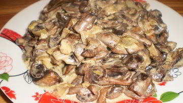 Рецепт Вешенок жареных с луком и сметаной