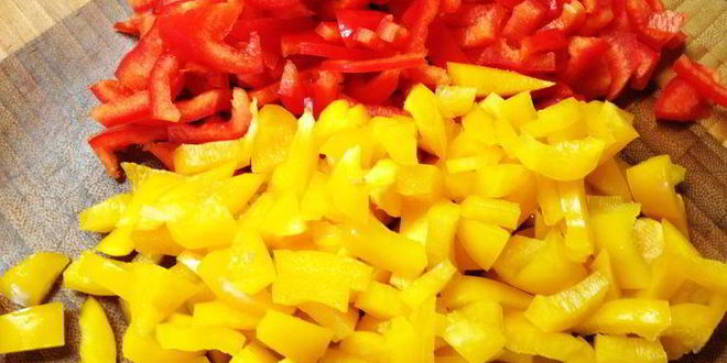 Рецепт ароматного гуляша с грибами и сельдереем