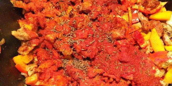 Рецепт ароматного гуляша с грибами и сельдереем