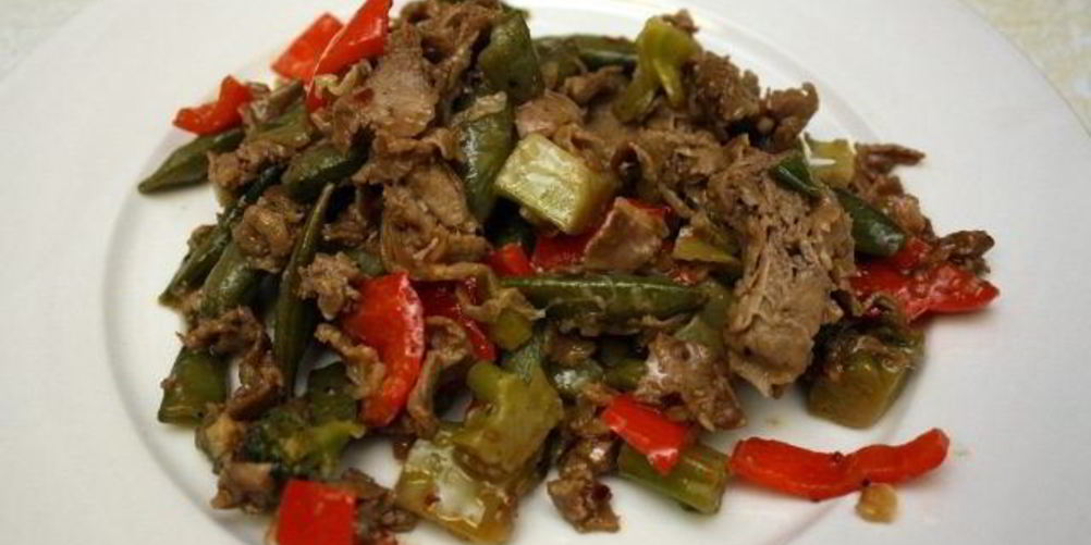 Как приготовить гуляш из говядины с овощами