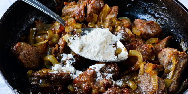 Рецепт гуляша из говядины с подливкой