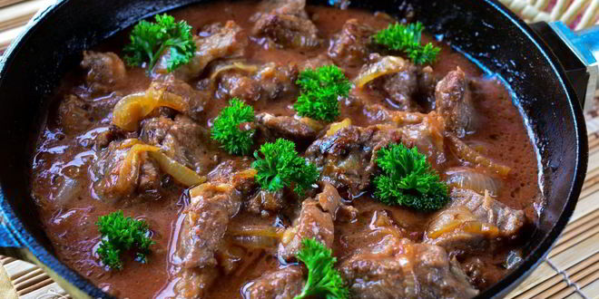 Рецепт гуляша из говядины с подливкой