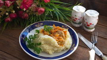 Рецепт Гуляша из индейки с картошкой