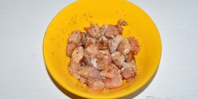 Рецепт гуляша из кролика с грибами