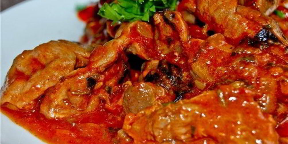 Как приготовить гуляш из куриных потрохов