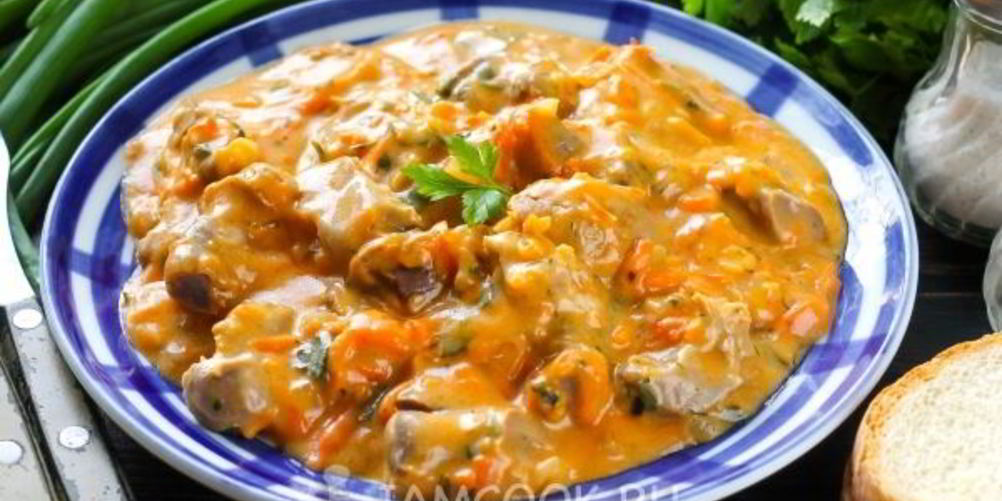 Как приготовить гуляш из куриных желудков