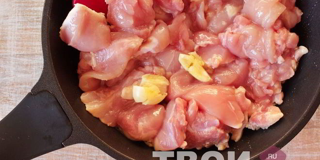 Рецепт гуляша из курицы с подливкой