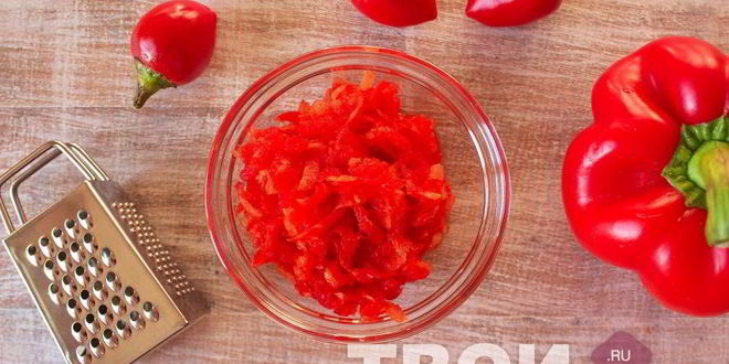 Рецепт гуляша из курицы с подливкой