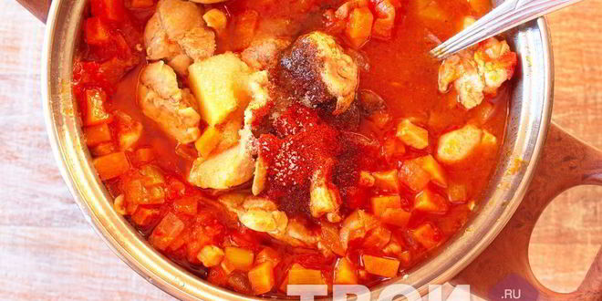 Рецепт гуляша из курицы с подливкой