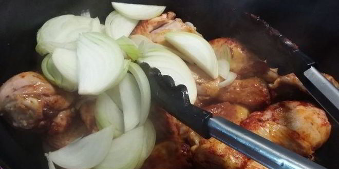 Рецепт гуляша из курицы со свежей капустой