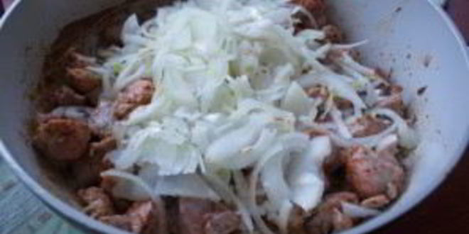 Рецепт гуляша из свинины с картофелем