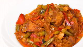 Рецепт Гуляша из свинины с зеленой фасолью