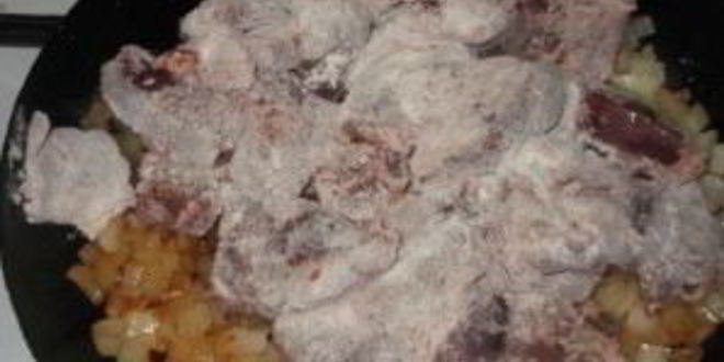 Рецепт гуляша из свиной печени