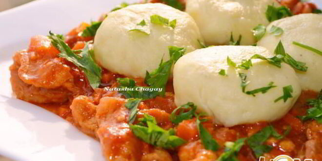 Рецепт картофельных клецек с гуляшом из свинины