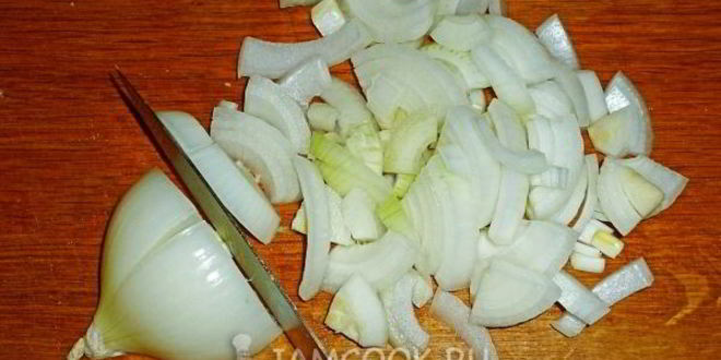 Рецепт свиного гуляша с китайской редькой