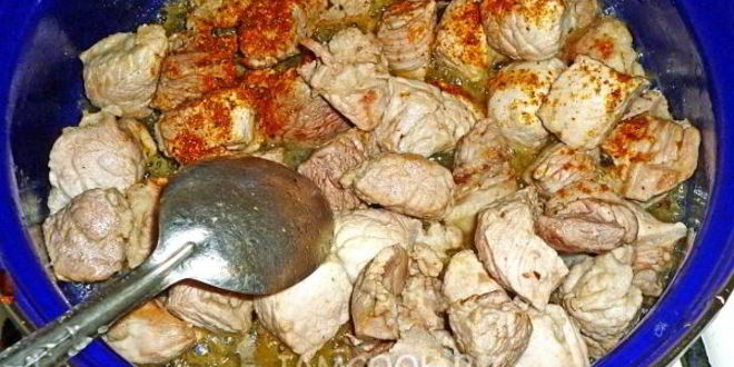 Рецепт свиного гуляша с китайской редькой