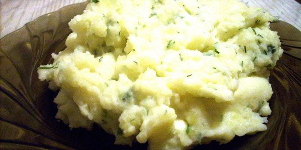 Как приготовить картофельное пюре с плавленым сыром и зеленью