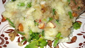 Рецепт Картофельного пюре в остром соусе с орехами