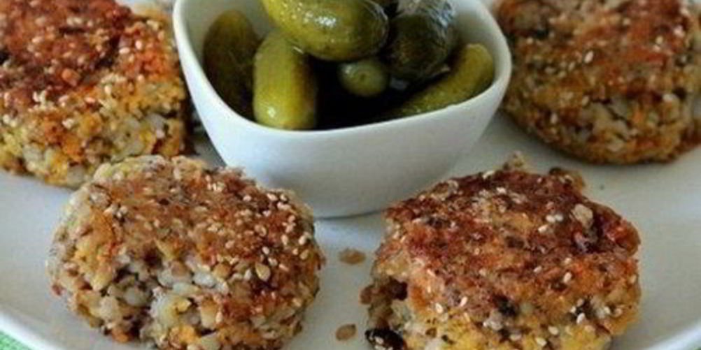 Как приготовить домашние котлеты из гречки с шампиньонами