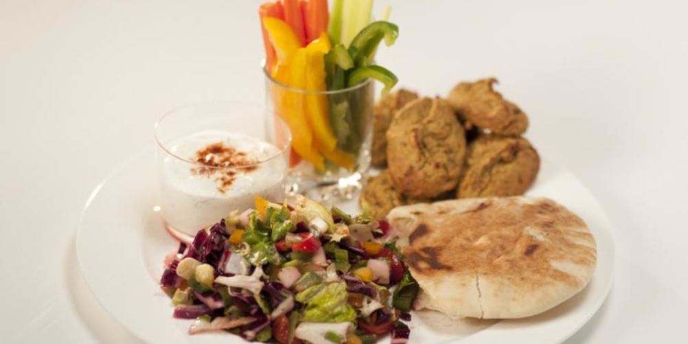 Как приготовить фитнес-фалафель с питой и овощами