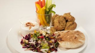 Рецепт Фитнеса-фалафеля с питой и овощами