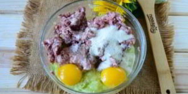 Рецепт котлет из кабачков и фарша жареные
