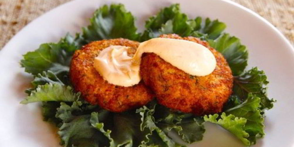 Как приготовить котлеты из лосося с луком