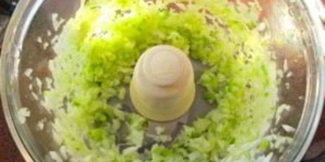 Рецепт котлет из лосося с луком