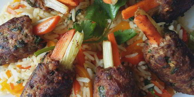 Рецепт котлет по-корейски на подушке из риса с овощами