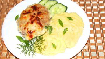 Рецепт Котлет под сырным соусом