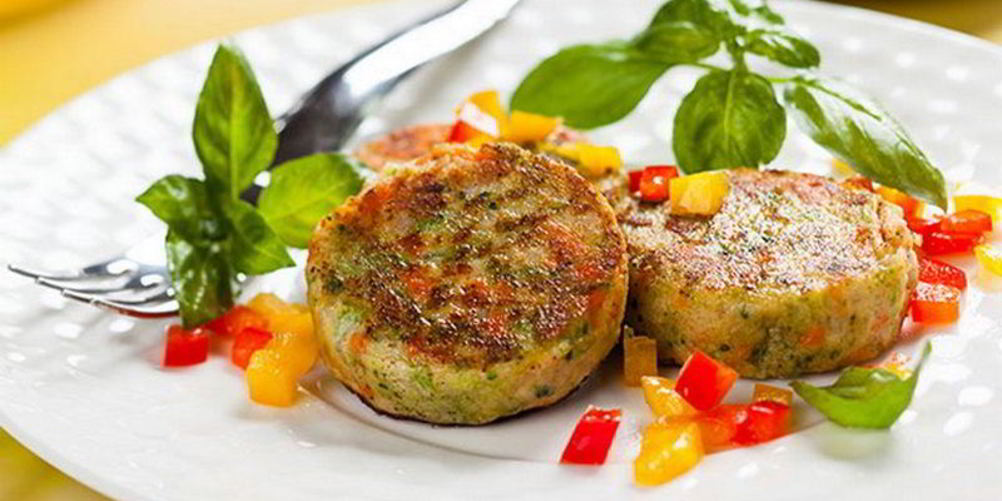 Как приготовить куриные котлеты с брокколи и манкой