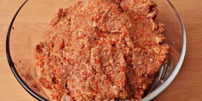 Рецепт мясных котлет с морковью в духовке