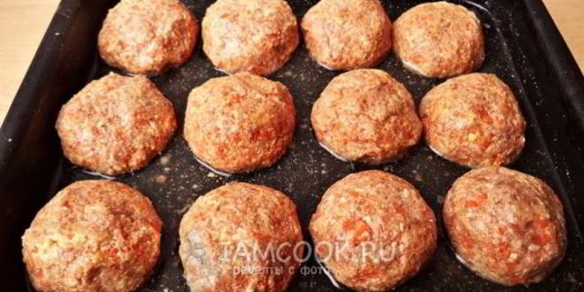 Рецепт мясных котлет с морковью в духовке