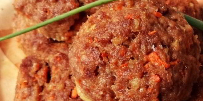 Рецепт мясных котлет с морковью в духовке