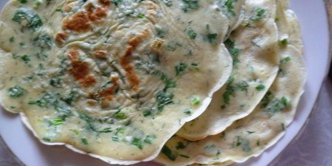 Рецепт отбивной котлеты с начинкой из омлетных блинчиков и козьего сыра