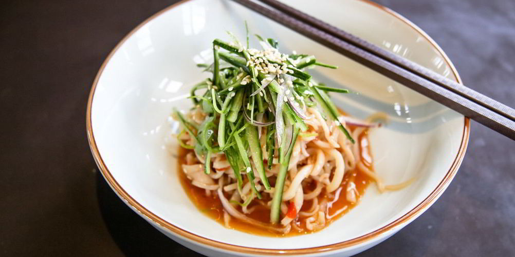 Как приготовить лапшу из кальмаров в кисло-сладком соусе