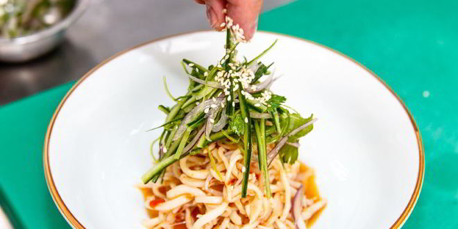 Рецепт лапши из кальмаров в кисло-сладком соусе