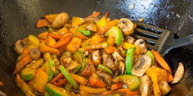 Рецепт лапши с овощами и соевым соусом