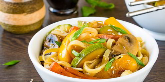 Рецепт лапши с овощами и соевым соусом