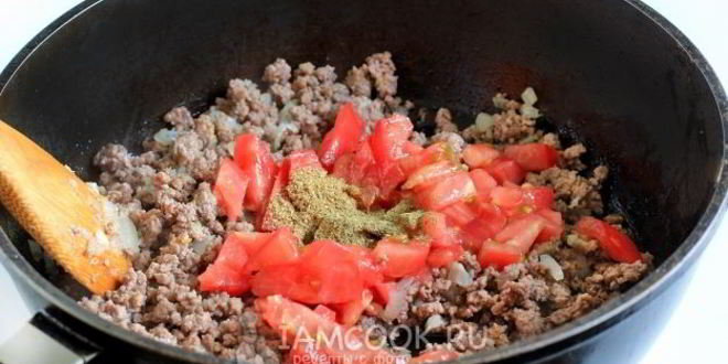 Рецепт лазаний из лаваша с фаршем и сметанным соусом