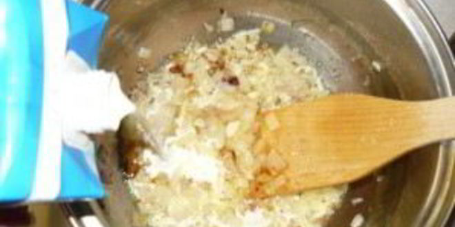 Рецепт фаршированных ракушек под сливочным соусом