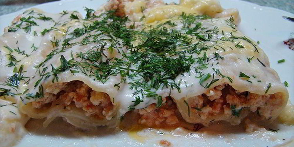 Как приготовить каннелони с мясной начинкой под соусом бешамель