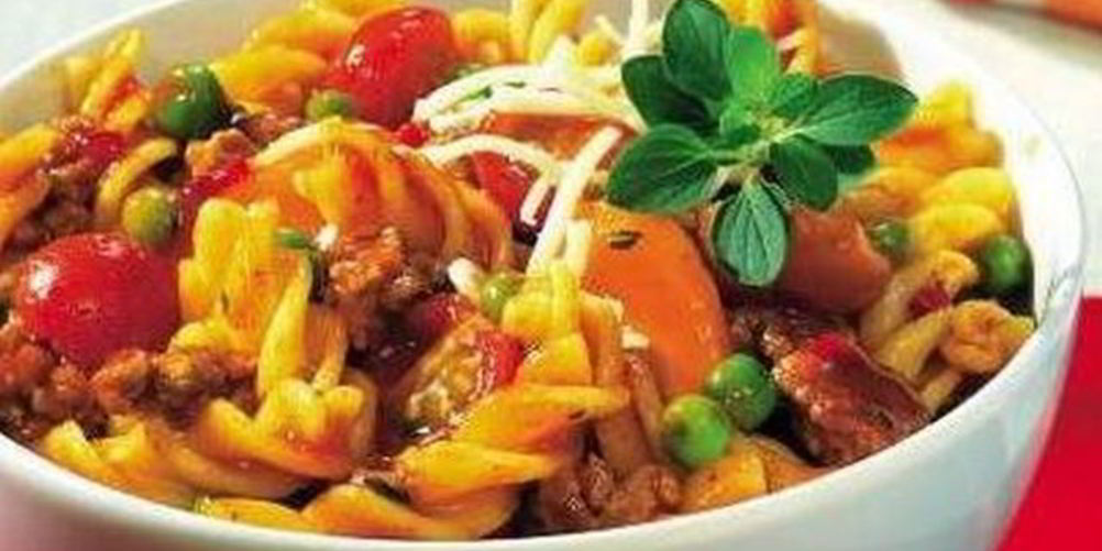 Как приготовить макароны с горошком и помидорами